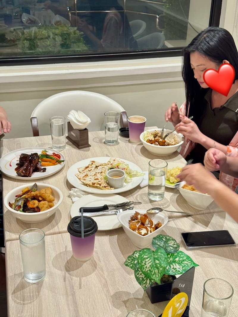 韓國烤肉 菲律賓 墨西哥 越南河粉 KTV 點菜 戰神 帶吃 多元