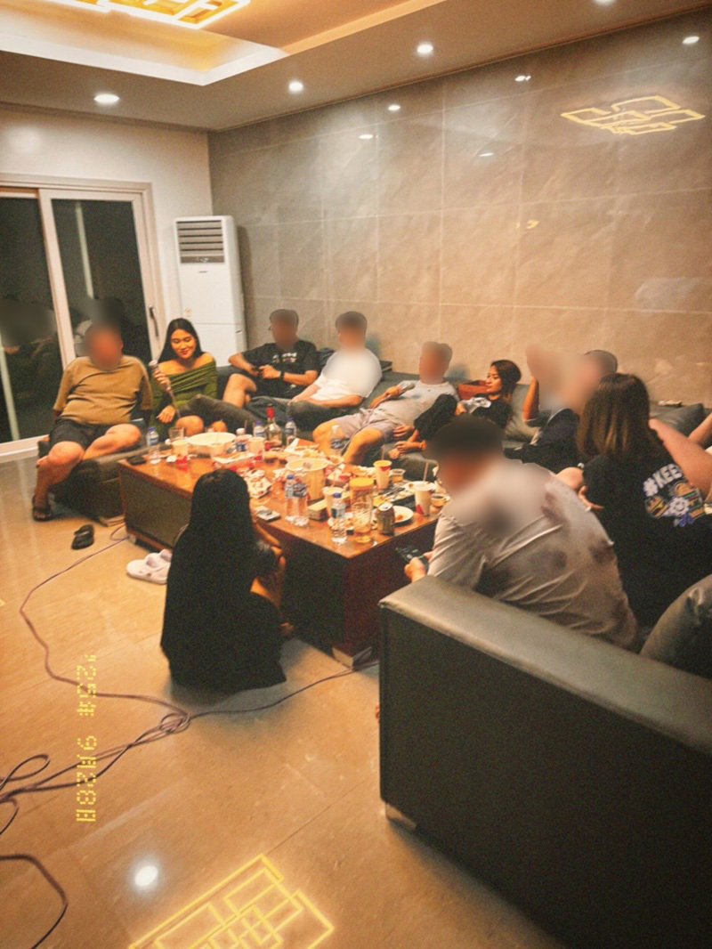 天使城 戰神團 由於第一天下飛機大家都有點累累 戰神安排的villa真的