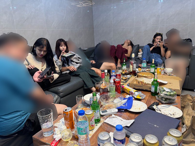 天使城 戰神團 套路或是真性情都無所謂 這晚大家在villa內